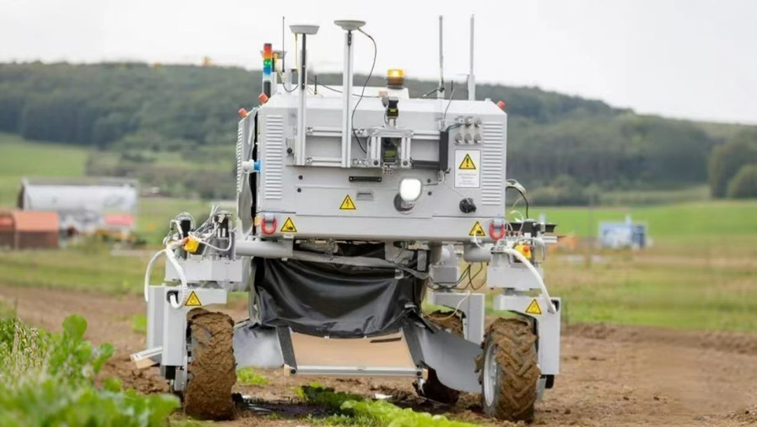 JUMPSTAR G27C-2 RTK kit installed on heavy-duty farming machinery